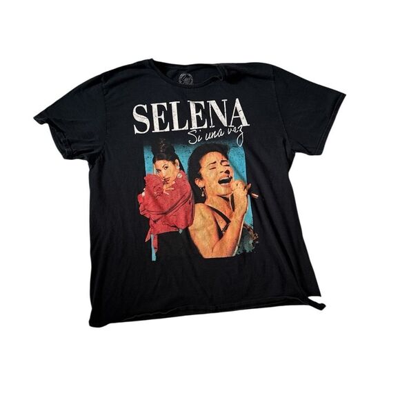 Official Selena Merchandise Tops - Selena “Si Una Vez” Graphic Tee